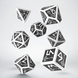 Dwarven White & black Dice Set (7) old